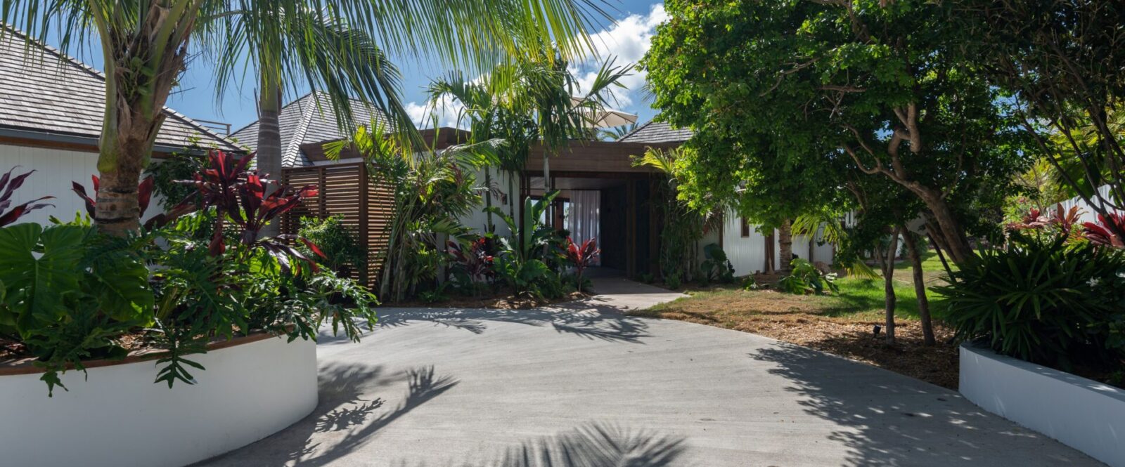 AURA - hugo-allard-villa-aura-a