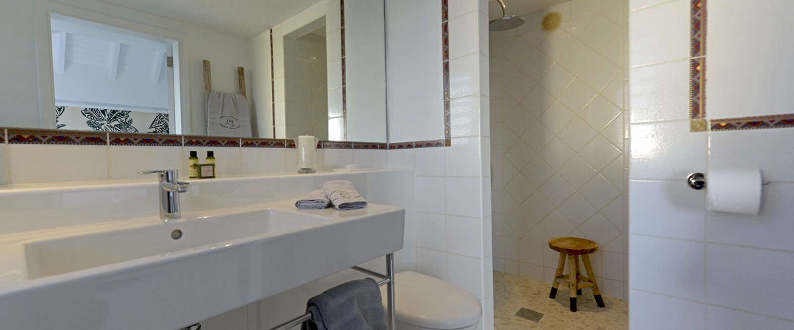 LAGON ROSE - salle-de-bain-ch-1-lr-netleroi