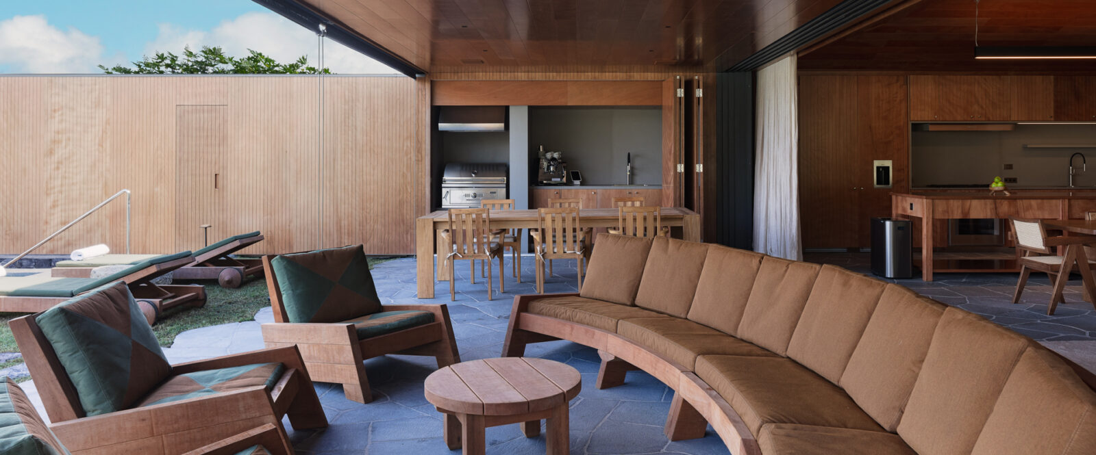 DOMAINE DE JANGALI - mg-2168m