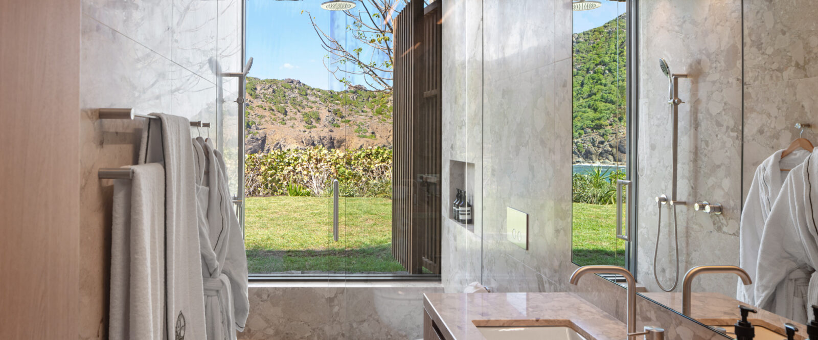 DOMAINE DE JANGALI - mg-2303