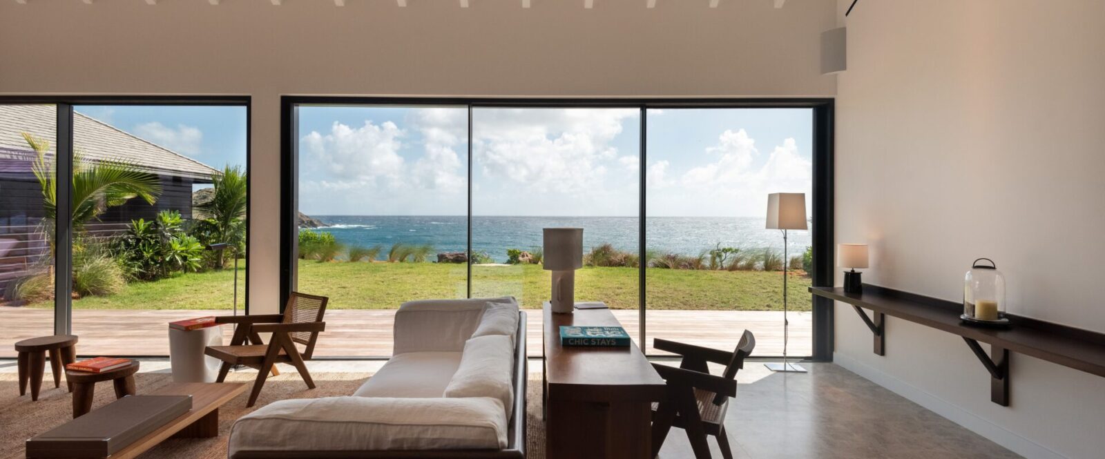 OVER THE OCEAN - hugo-allard-villa-oto-2