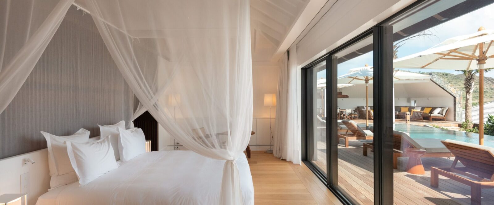 OVER THE OCEAN - hugo-allard-villa-oto-32