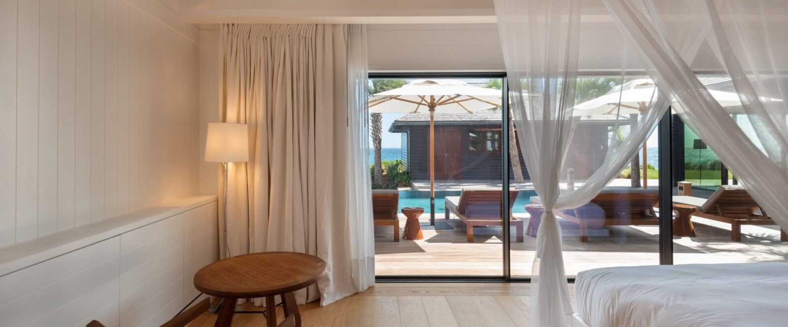 OVER THE OCEAN - hugo-allard-villa-oto-33