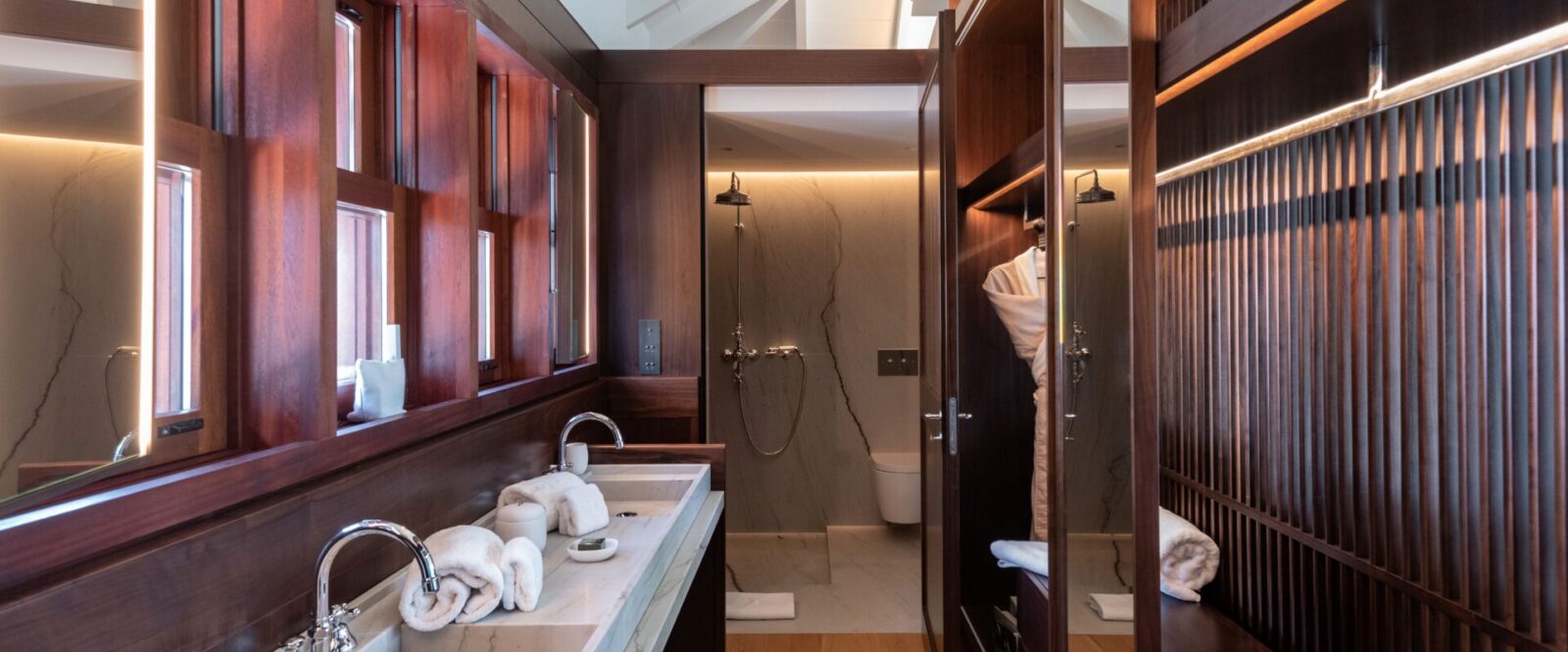 OVER THE OCEAN - hugo-allard-villa-oto-37