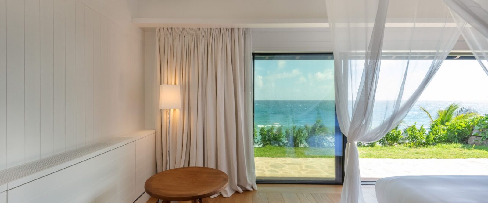 OVER THE OCEAN - hugo-allard-villa-oto-39